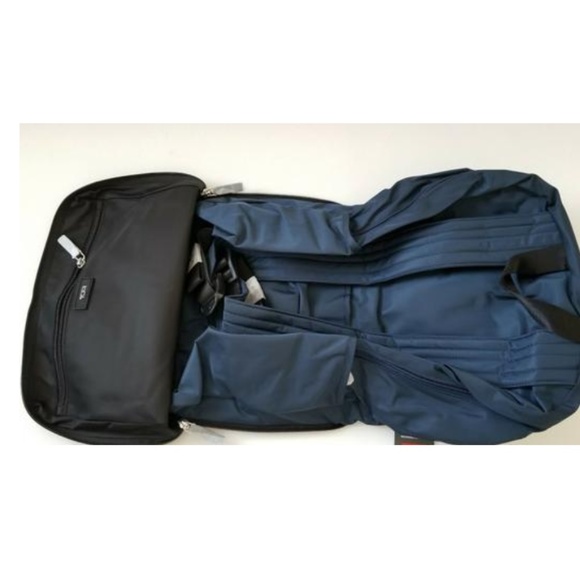 NEW Tumi Packable Foldable Travel light Backpack - Picture 4 of 8